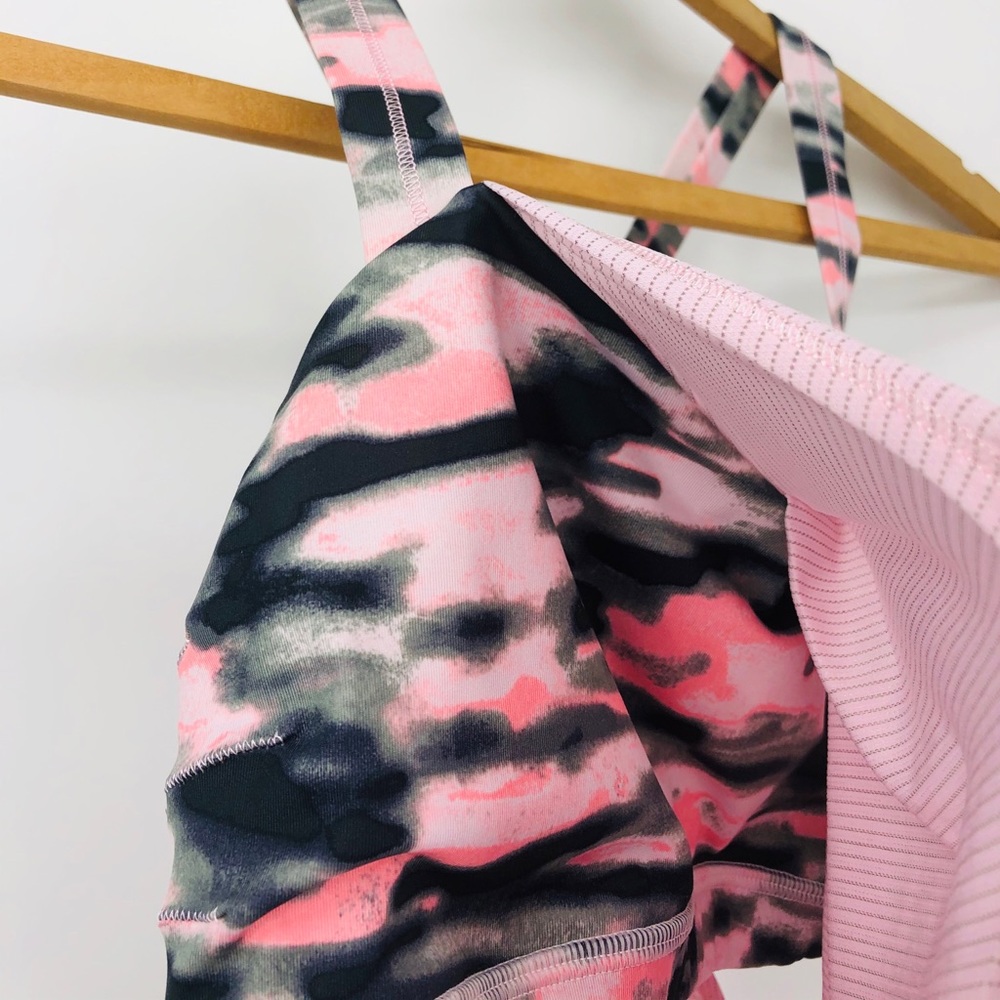 ✨Lululemon RestLess Pink Camo Sports Bra Top Sleeveless  6 Barbiecore Ballet - Picture 11 of 16